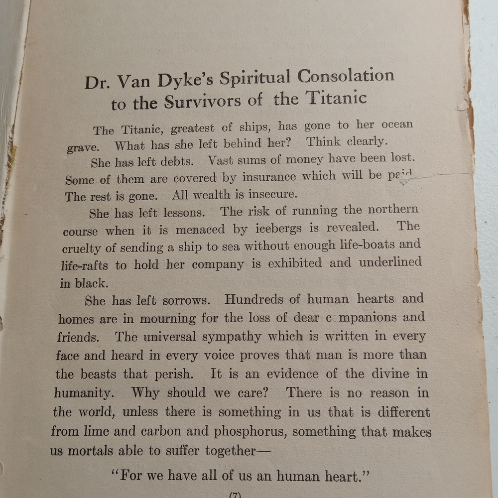 Antique Titanic and Great Sea Disasters Book 1912 - Picture 3 of 5